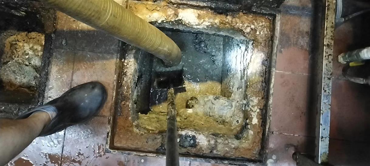 户县污水池清理一般都有毒气，怎么预防中毒呢？