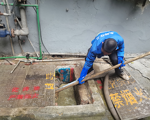 户县清掏化粪池