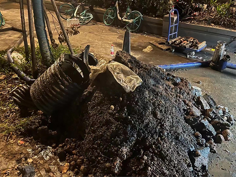 户县本地下水道疏通师傅，不通不收费【距您500米】